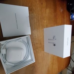 Apple Airpods 2nd Generation new bluetooth 5.0
